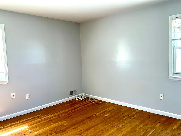 300 Jefferson Ave #1 — Photo 14