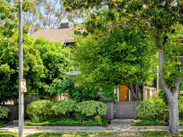 1318 Corson St APT 5, Pasadena, CA 91106