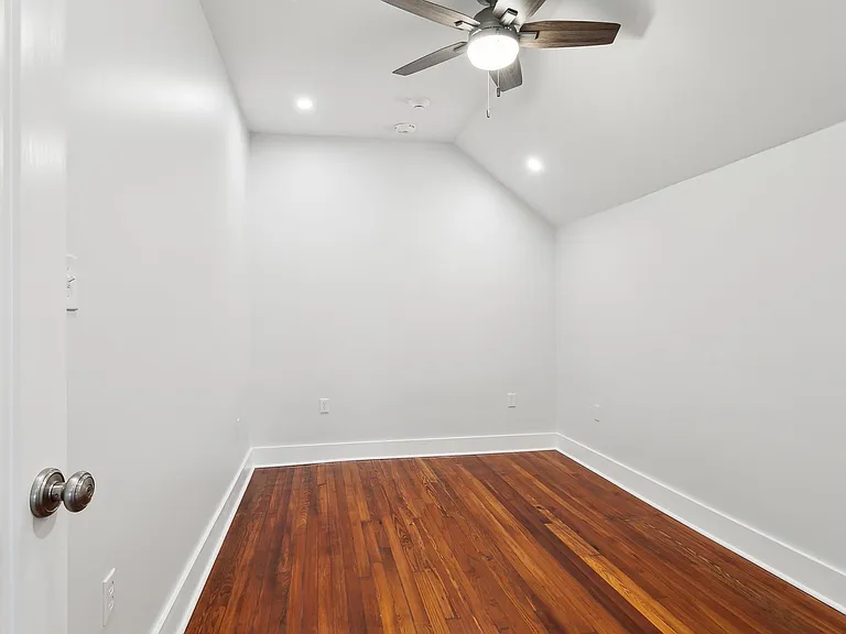 Must See, Experience Modern Luxury in a Beautifully Restored Historic Gem- 2 Bd /2 Ba — Photo 21