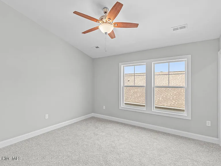 327 Starfish Ln — Photo 39