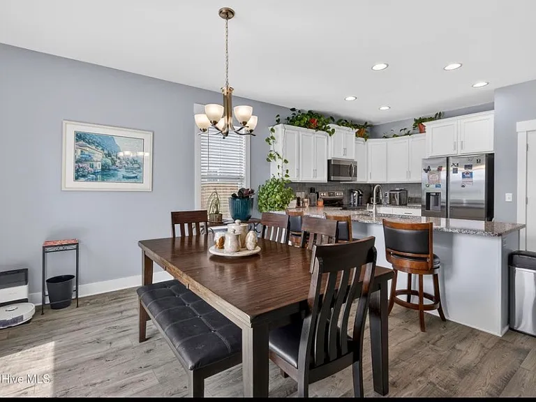2024 Blue Spruce Dr — Photo 10