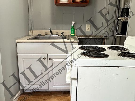 5th image of 503 E Voorhees St APT 1