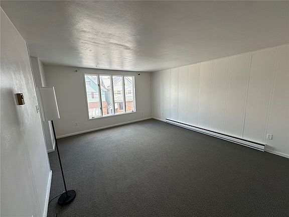 4th image of 420 Westminster Ave