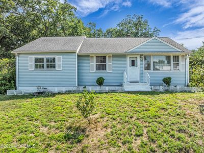 11 Hemlock Road, Howell, NJ, 07731