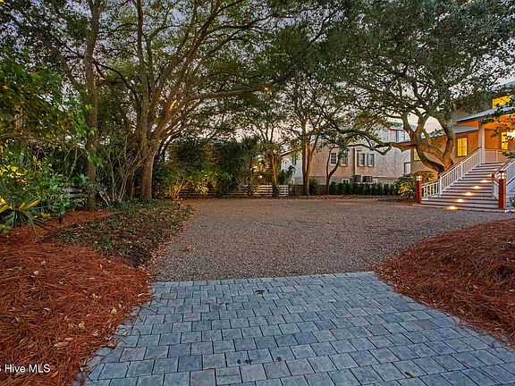 2nd image of 33 W Henderson Street