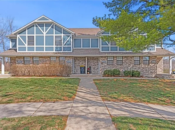 7040 N Fisk Ct, Kansas City, MO 64151