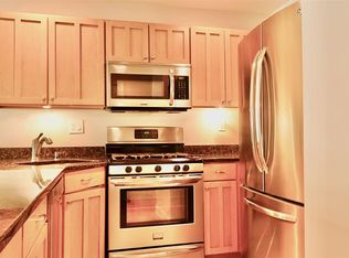 84 Adams St APT 2G, Hoboken, NJ 07030