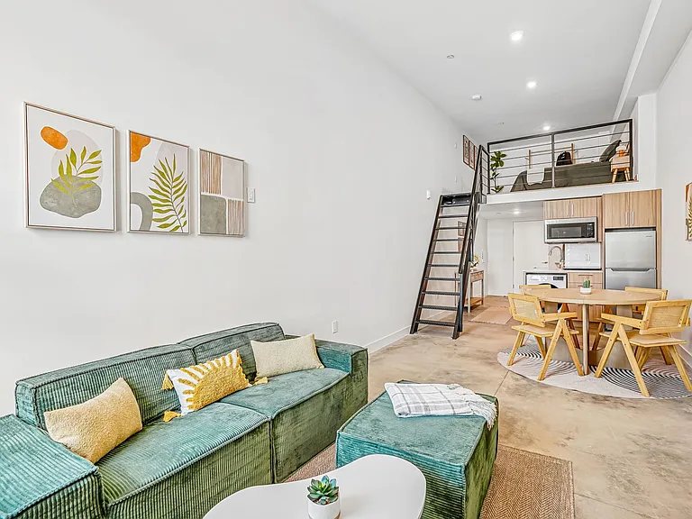 Step Designer Studio Community Living — Photo 45
