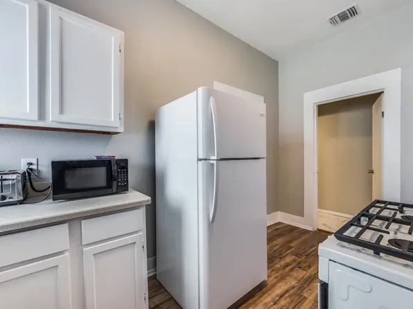 215 Blanco Rd, San Antonio, TX