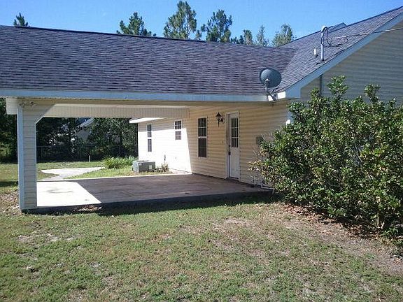 3rd image of 969 Heritage Cir