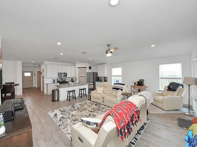 13521 Bonita Island Way — Photo 6