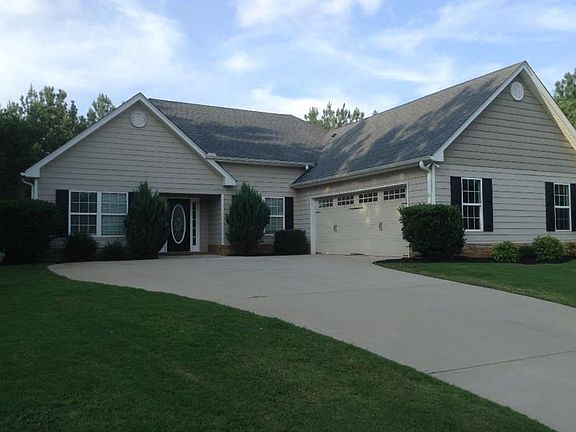 3rd image of 113 Crown Ct