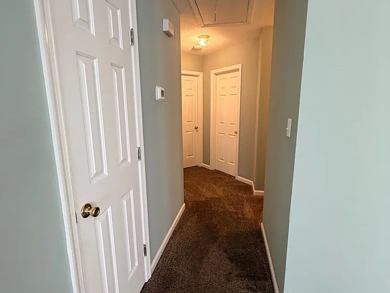 412 Sproles Ave E — Photo 8