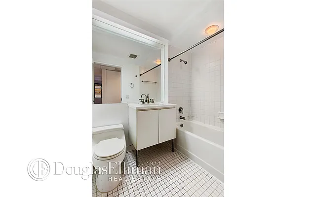 Sold by Douglas Elliman | media 24