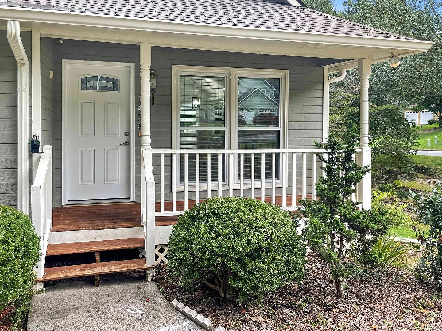 East Cobb - 3BR/2BA - Walton HS — Photo 2