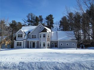 9 Ledgewater Dr, Kennebunk, ME 04043