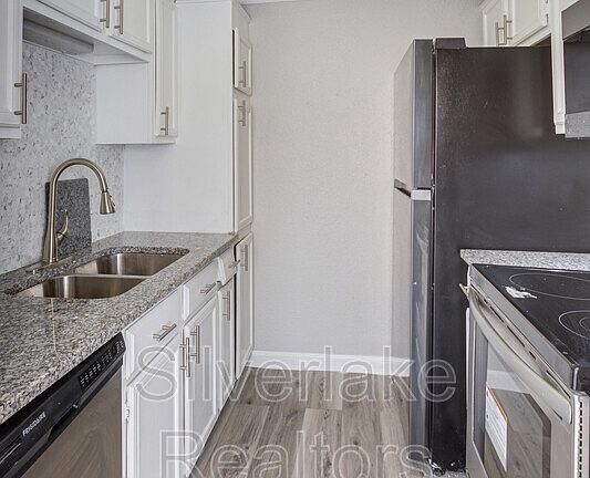 5th image of 8750 Park Ln APT 125