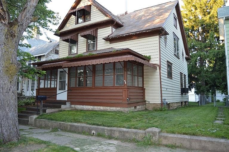 1st image of 407 Washington Ave