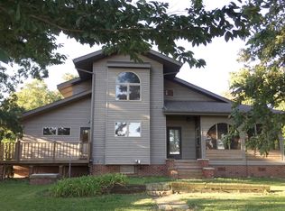 205 W School Rd, Maroa, IL 61756