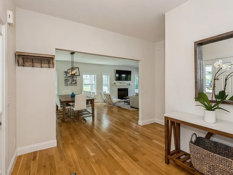 70 Ridge Dr — Photo 8