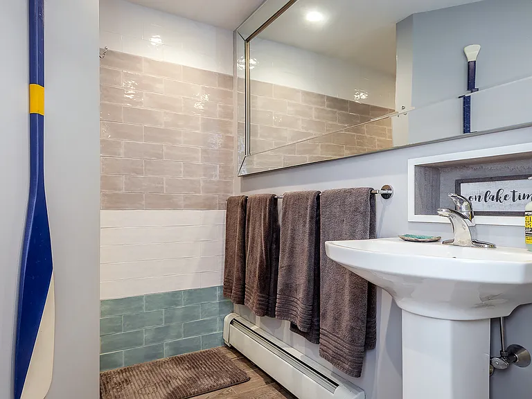 8 Cedar Point Dr — Photo 26