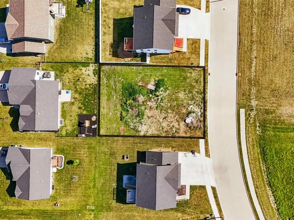 1000 S 11th Ave, Washington, IA 52353