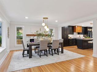 101 Oakwood Rd, Hopkins, MN 55343