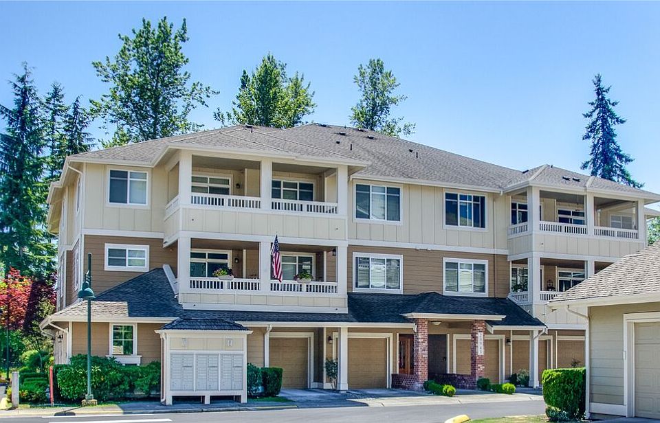 1st image of 23943 NE 115th Ln Unit 101