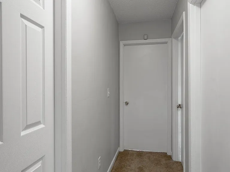 1613 N Chester Rd — Photo 9