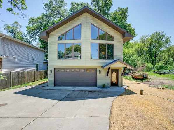 2772 Tower Suit, Mc Farland, WI 53558