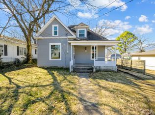 2049 N Taylor Ave, Springfield, MO 65803
