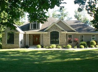 572 W 213 S, Hebron, IN 46341