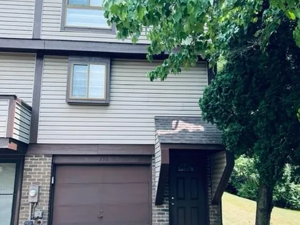 136 Lebeouf Dr, New Kensington, PA 15068