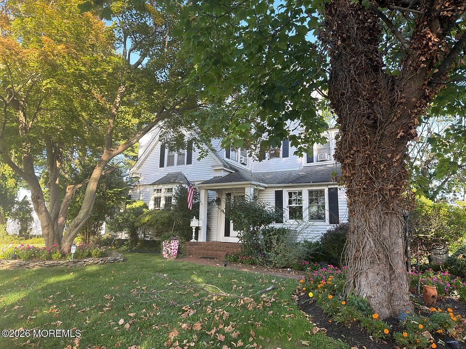 1st image of 16 Hillcrest Road