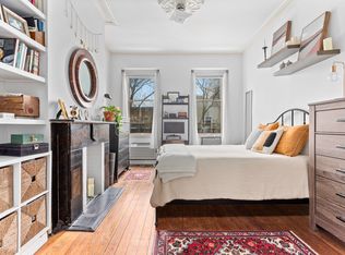 78 Devoe St #2R, Brooklyn, NY 11211