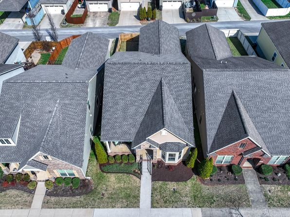2438 Arden Village Dr, Columbia, TN 38401