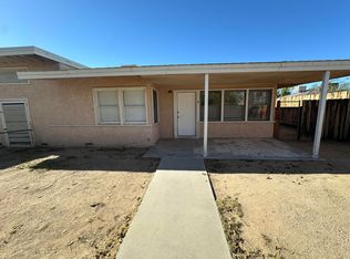 413 S Richmond Rd #B, Ridgecrest, CA 93555