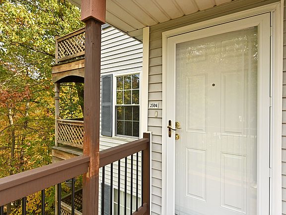 3rd image of 2504 Stoney Run Trl #2504