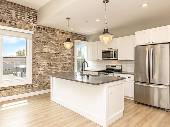 3rd image of 4003 N Downer Ave #1
