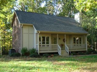 3776 Sandalwood Ln, Winston Salem, NC 27106