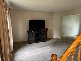 5th image of 14720 Erkium St NW