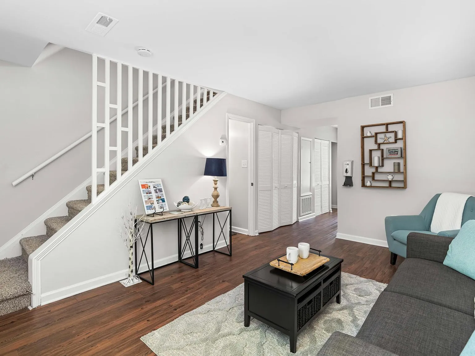 Brook Hill Townhouse — Photo 3