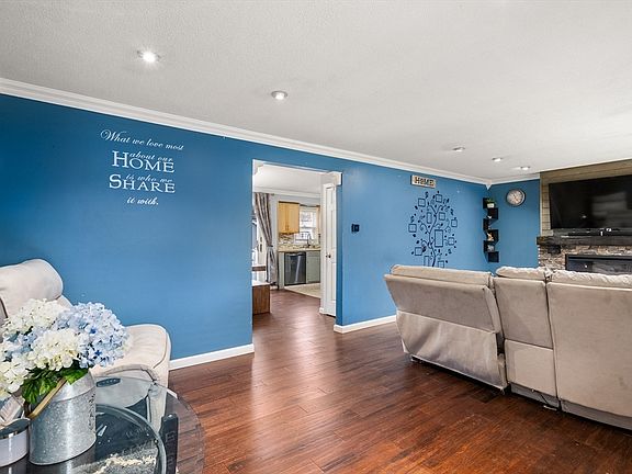 4th image of 19 New Ludlow Rd