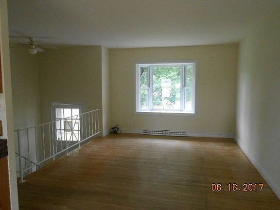 5th image of 214 Lee Ave
