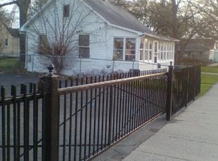 21148 Woodside Ave, Ferndale, MI 48220