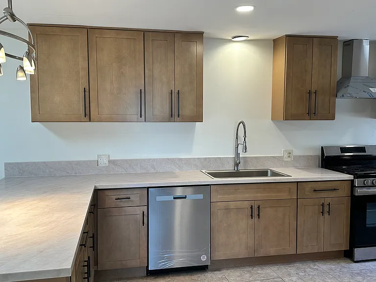 17317 Ardmore Ave — Photo 4