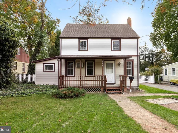 880 Bridgeboro St, Delran, NJ 08075