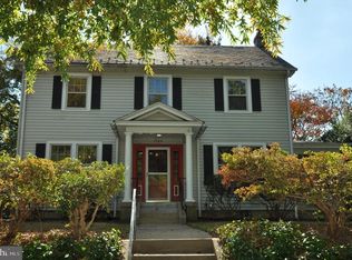 3906 Blackthorn St, Chevy Chase, MD 20815