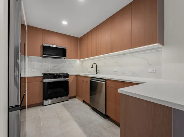 146 West 57th Street image 7 of 35