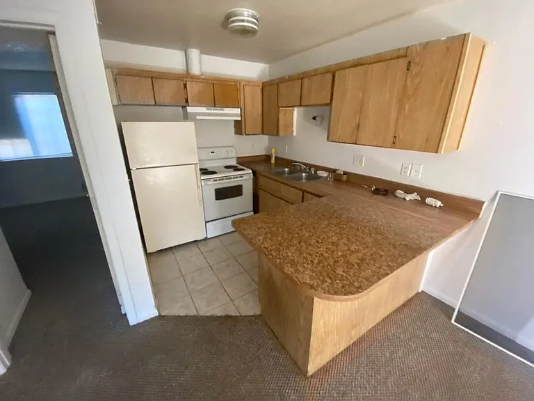 2412 Olive St #6 — Photo 3
